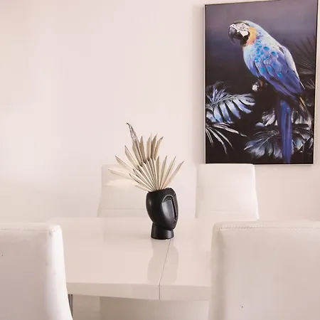 Phaedrus Living: Beachfront Morona Kato Yialia