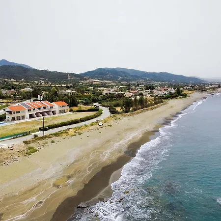 Villa Phaedrus Living: Beachfront Morona Kato Yialia