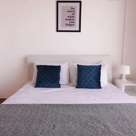 Villa Phaedrus Living: Beachfront Morona *
